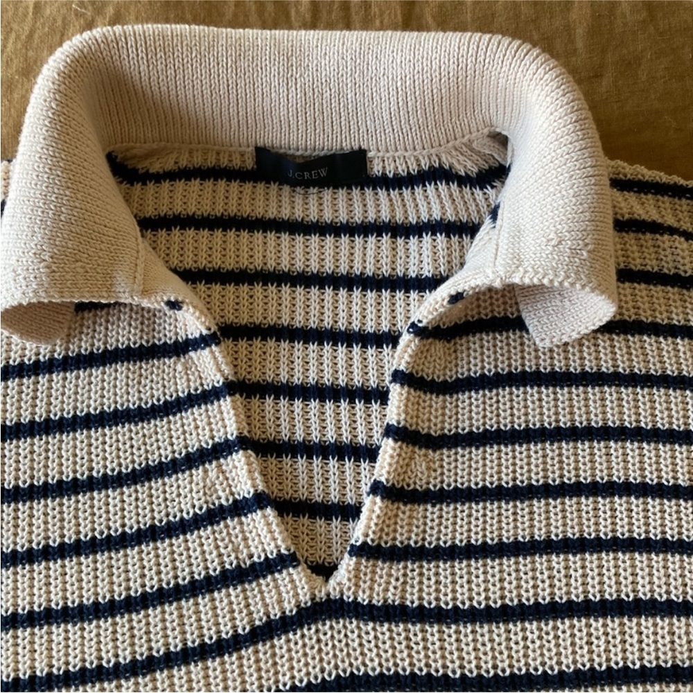 J. Crew Women's V-Neck Sweater in Cream and Black Stripes - Picture 2 of 3